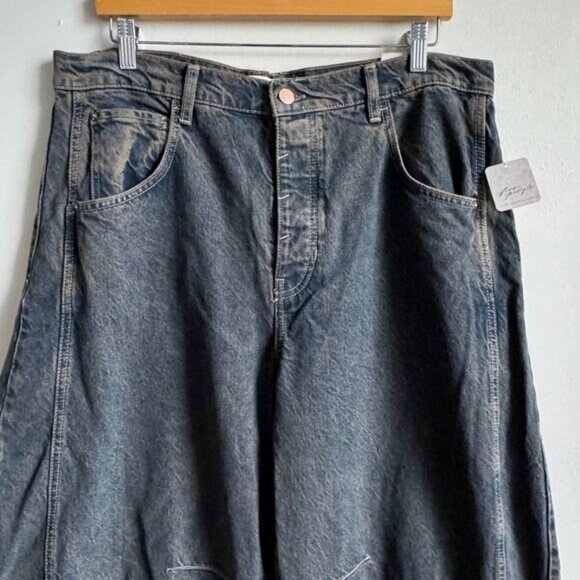 NWT WE THE FREE Good Luck Mid Rise Barrel Jeans - Picture 2 of 11